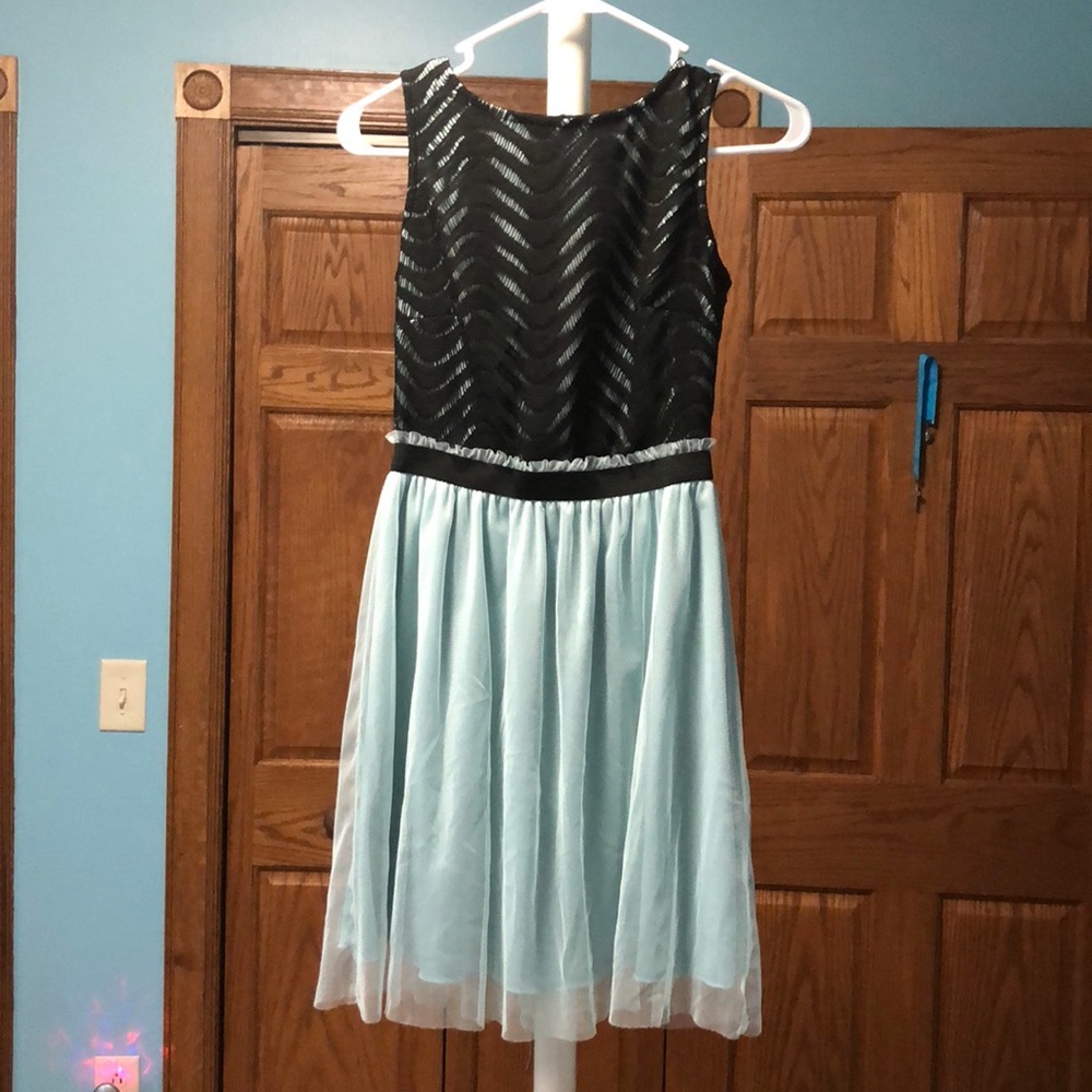 Junior dress size XS